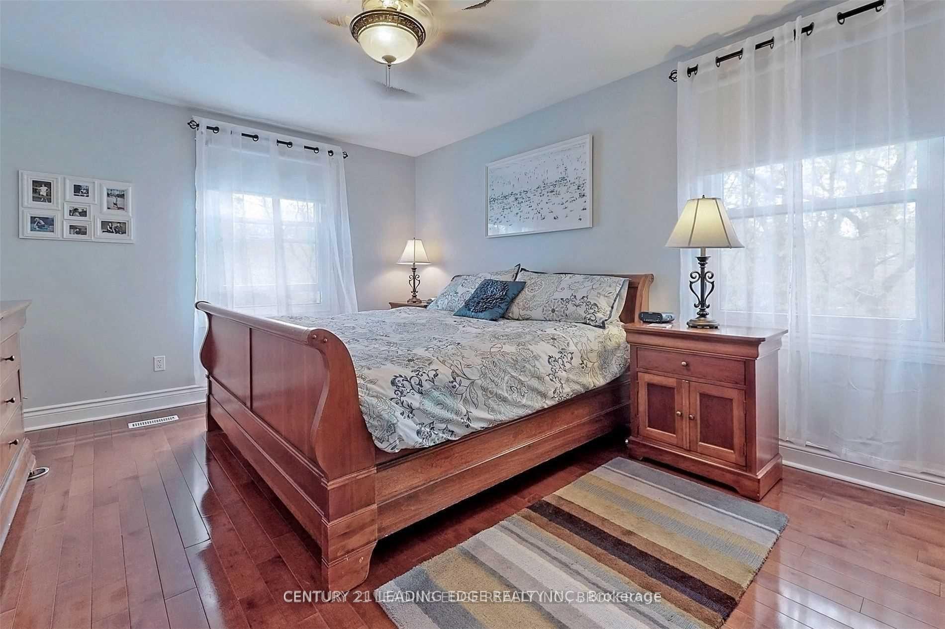 Photo 20 of 24 Marie Court, Markham, Thornhill — HOMEH