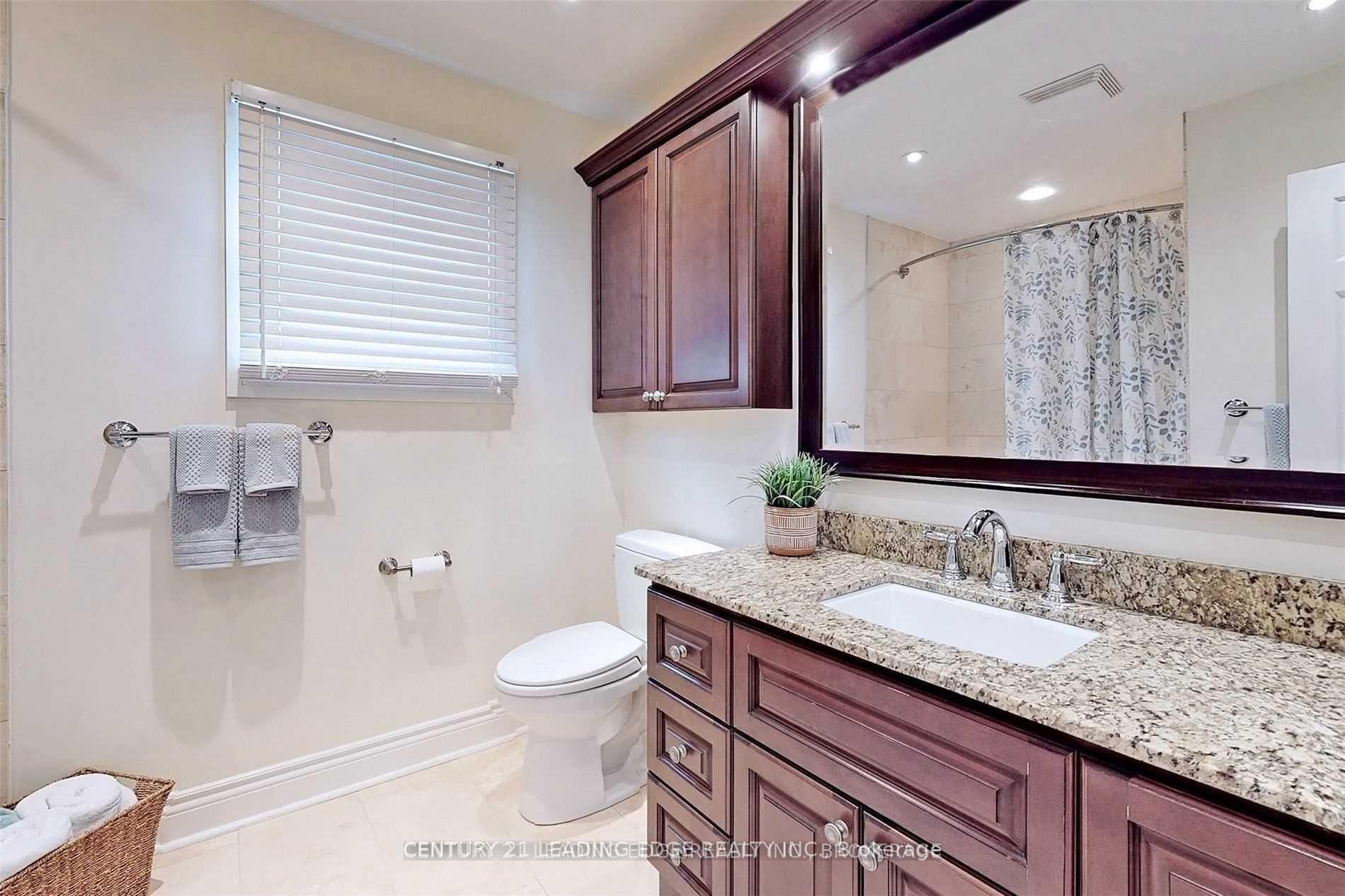 Photo 26 of 24 Marie Court, Markham, Thornhill — HOMEH