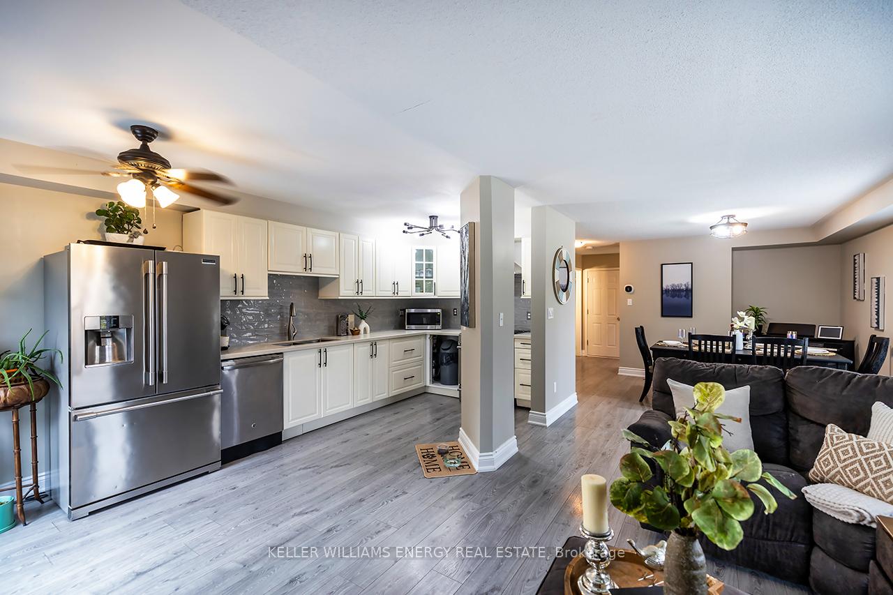 Photo 18 of 1642 Woodgate Trail, Oshawa, Samac — HOMEH