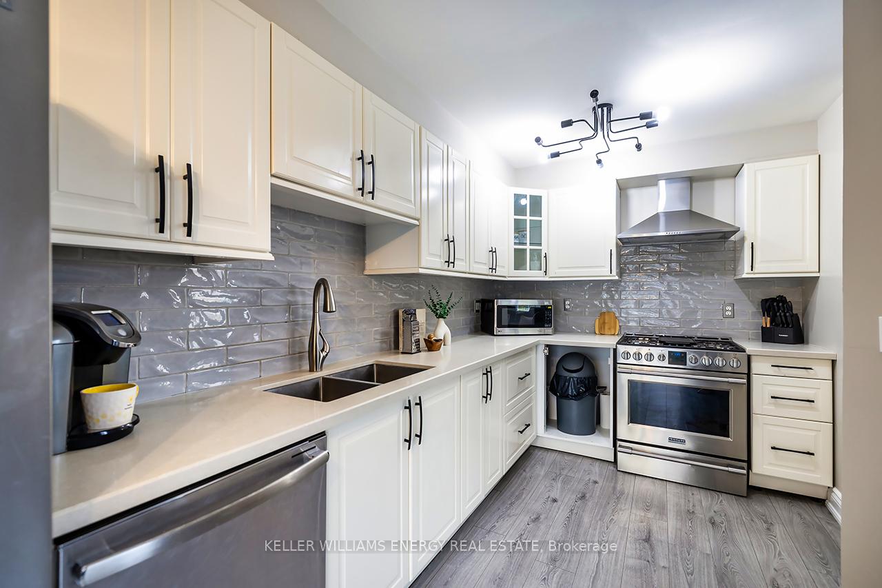 Photo 21 of 1642 Woodgate Trail, Oshawa, Samac — HOMEH