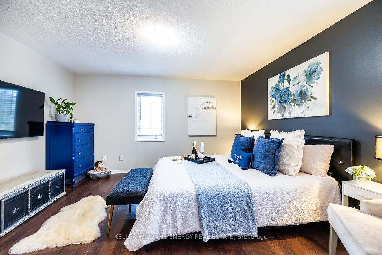 Photo 26 of 1642 Woodgate Trail, Oshawa, Samac — HOMEH