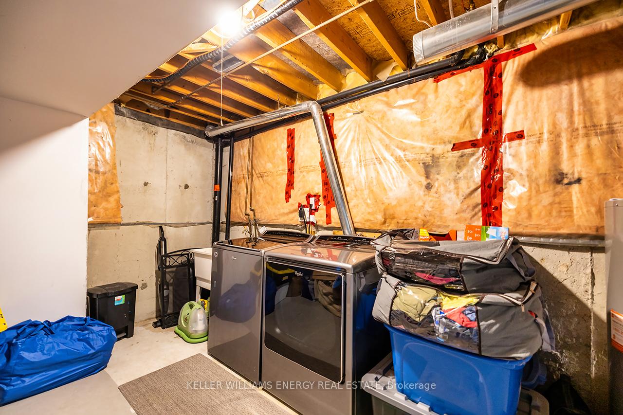 Photo 35 of 1642 Woodgate Trail, Oshawa, Samac — HOMEH