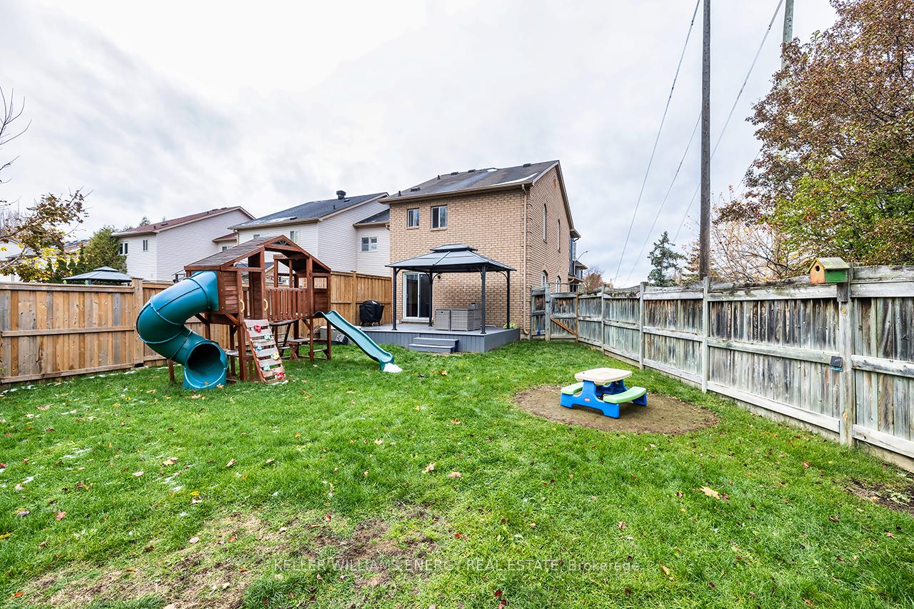 Photo 36 of 1642 Woodgate Trail, Oshawa, Samac — HOMEH