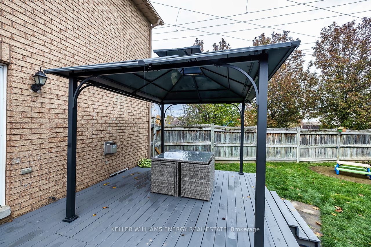 Photo 39 of 1642 Woodgate Trail, Oshawa, Samac — HOMEH
