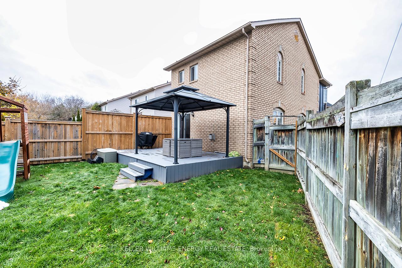 Photo 43 of 1642 Woodgate Trail, Oshawa, Samac — HOMEH