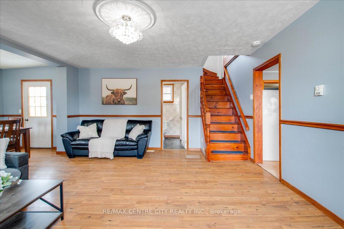 Photo 11 of 307 Clayton Street E, North Perth, Listowel — HOMEH