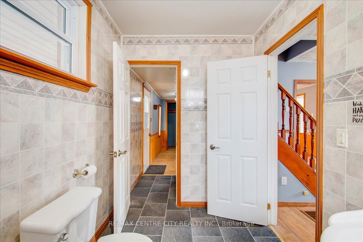 Photo 12 of 307 Clayton Street E, North Perth, Listowel — HOMEH