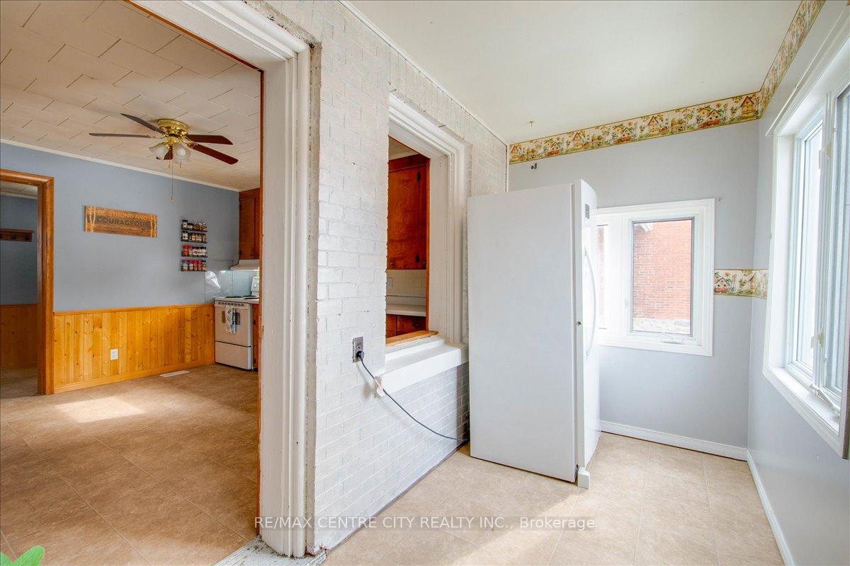 Photo 17 of 307 Clayton Street E, North Perth, Listowel — HOMEH