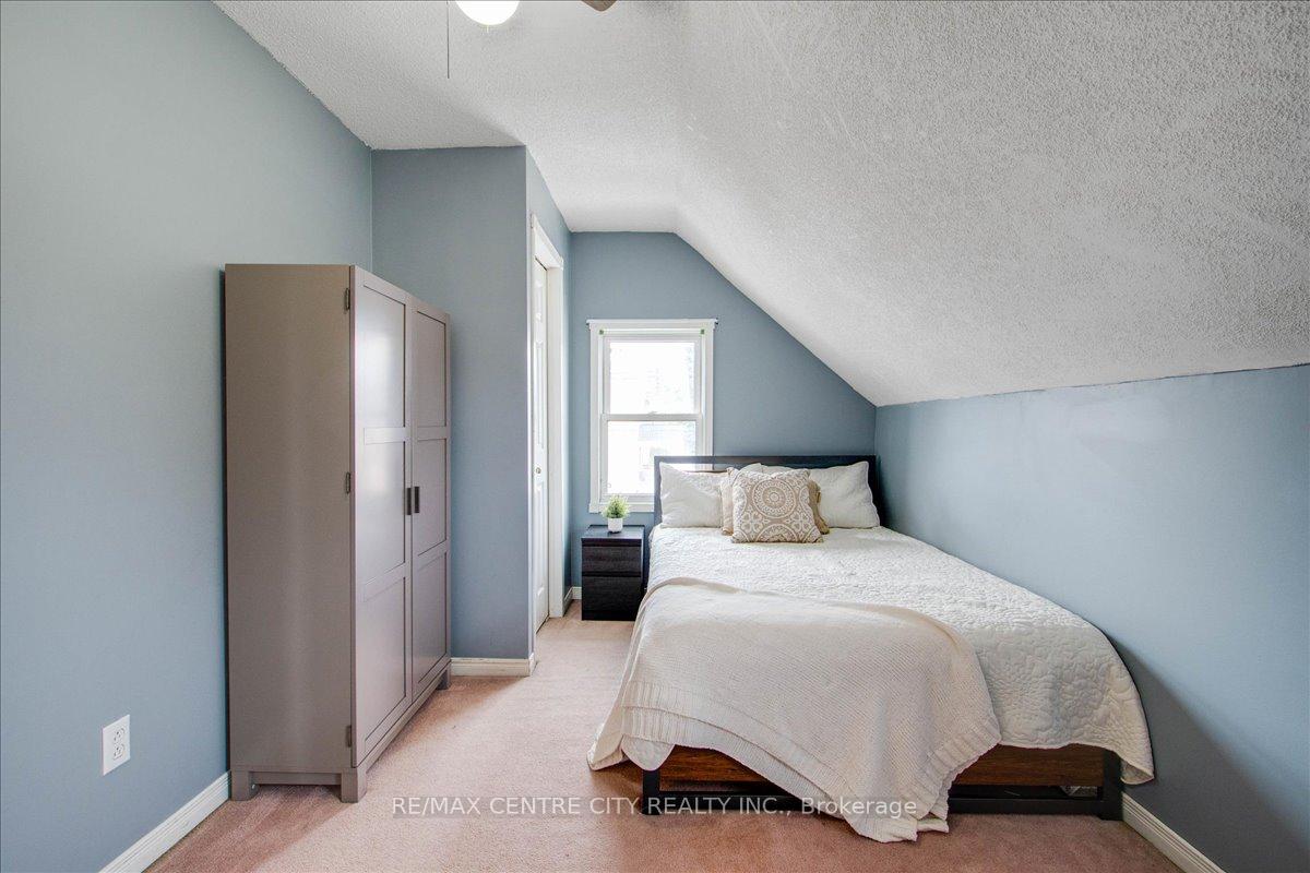 Photo 23 of 307 Clayton Street E, North Perth, Listowel — HOMEH