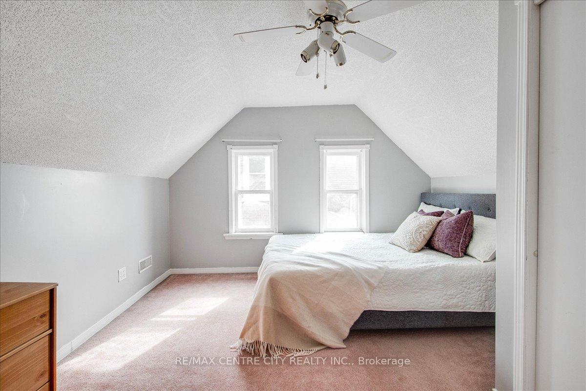 Photo 24 of 307 Clayton Street E, North Perth, Listowel — HOMEH