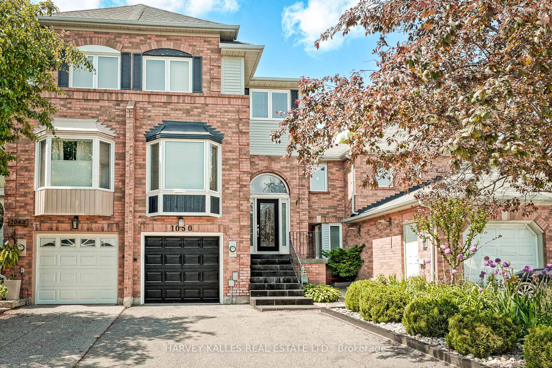 Front of 1050 Lindsay Drive