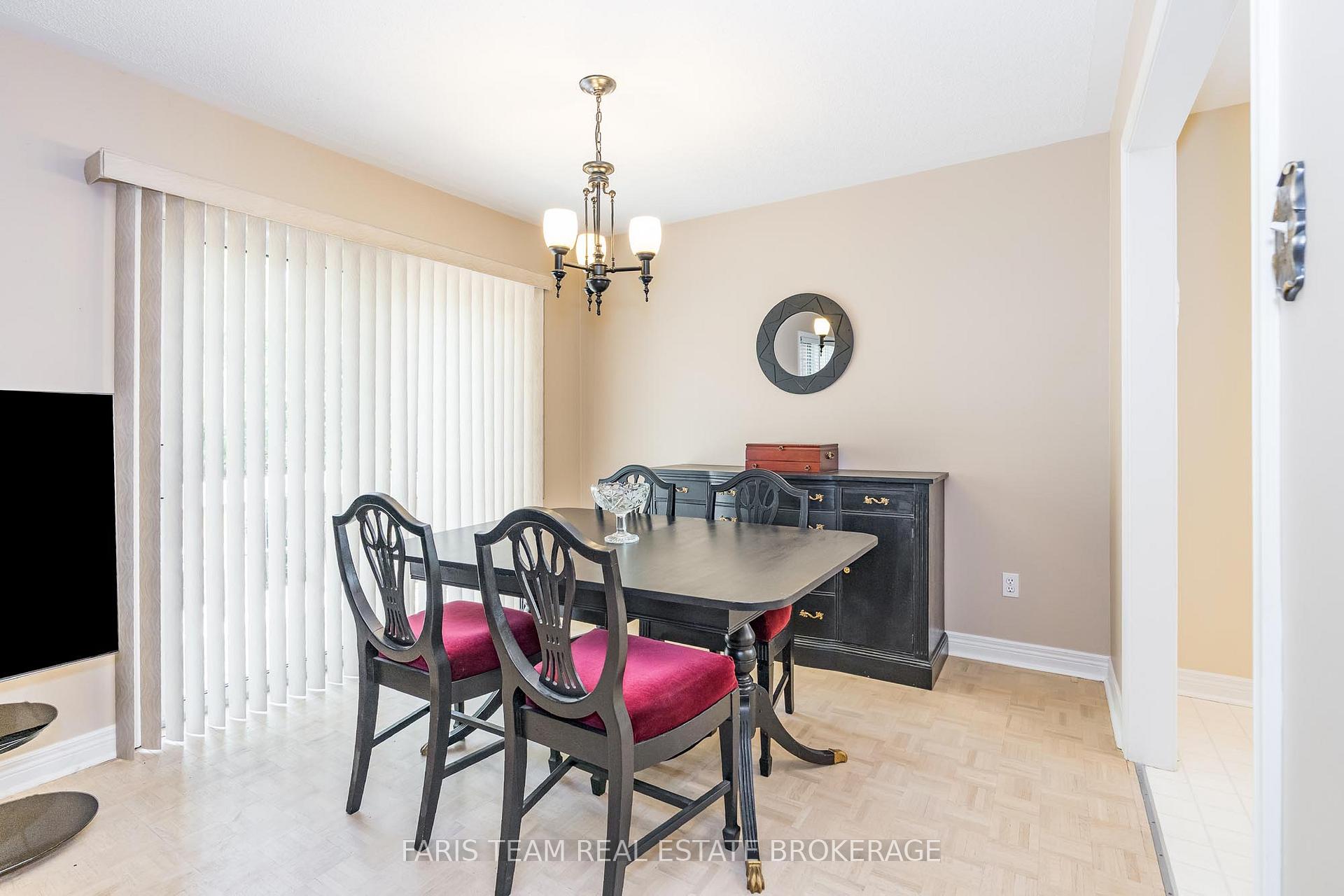Photo 7 of 190 Bowerman Boulevard, New Tecumseth, Alliston — HOMEH