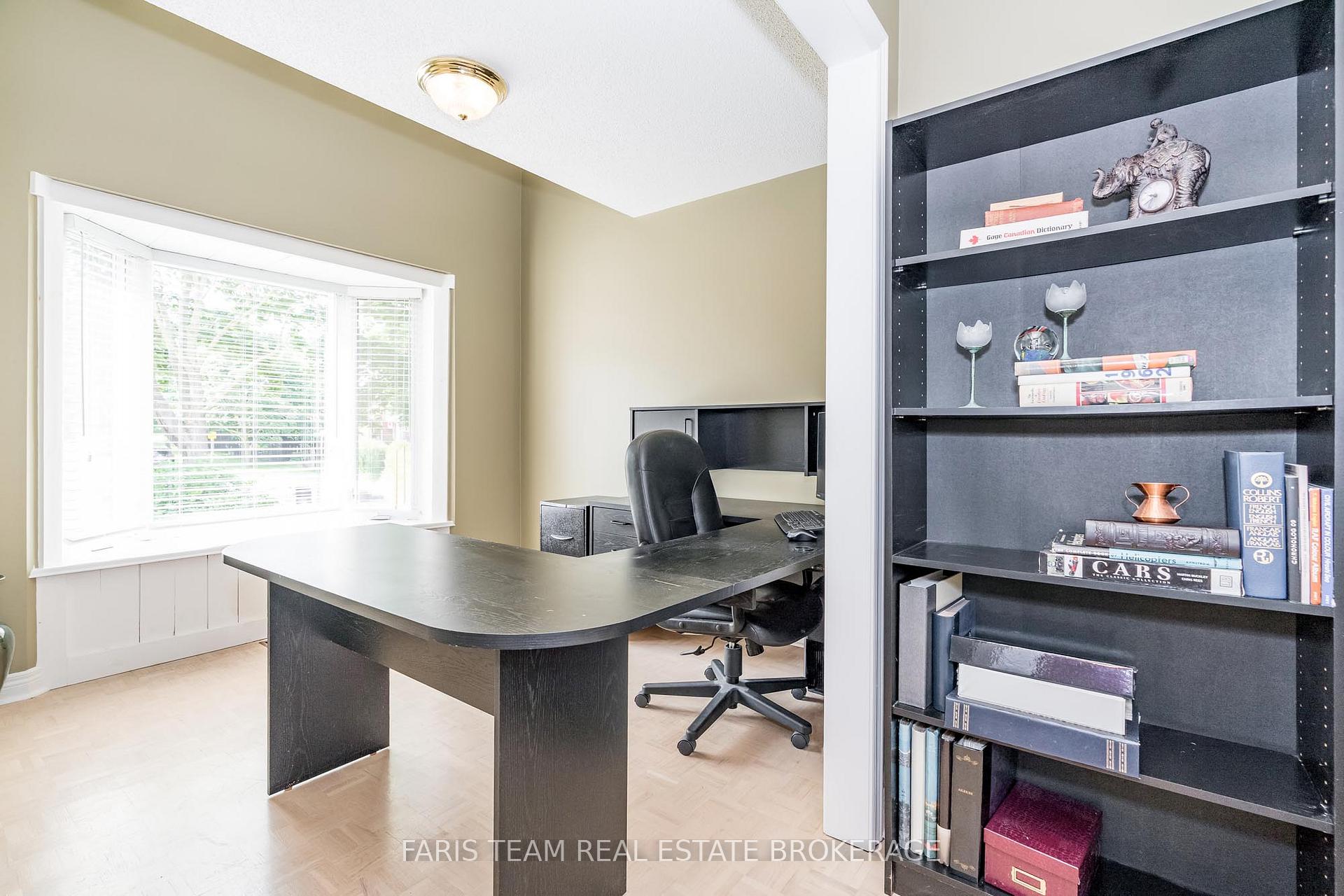 Photo 17 of 190 Bowerman Boulevard, New Tecumseth, Alliston — HOMEH