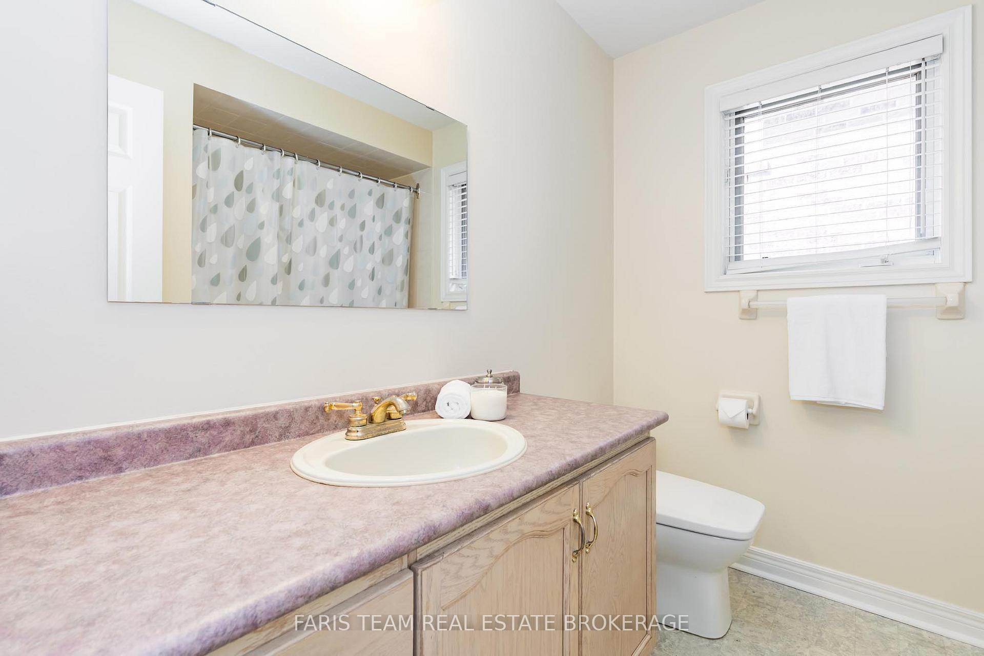 Photo 18 of 190 Bowerman Boulevard, New Tecumseth, Alliston — HOMEH