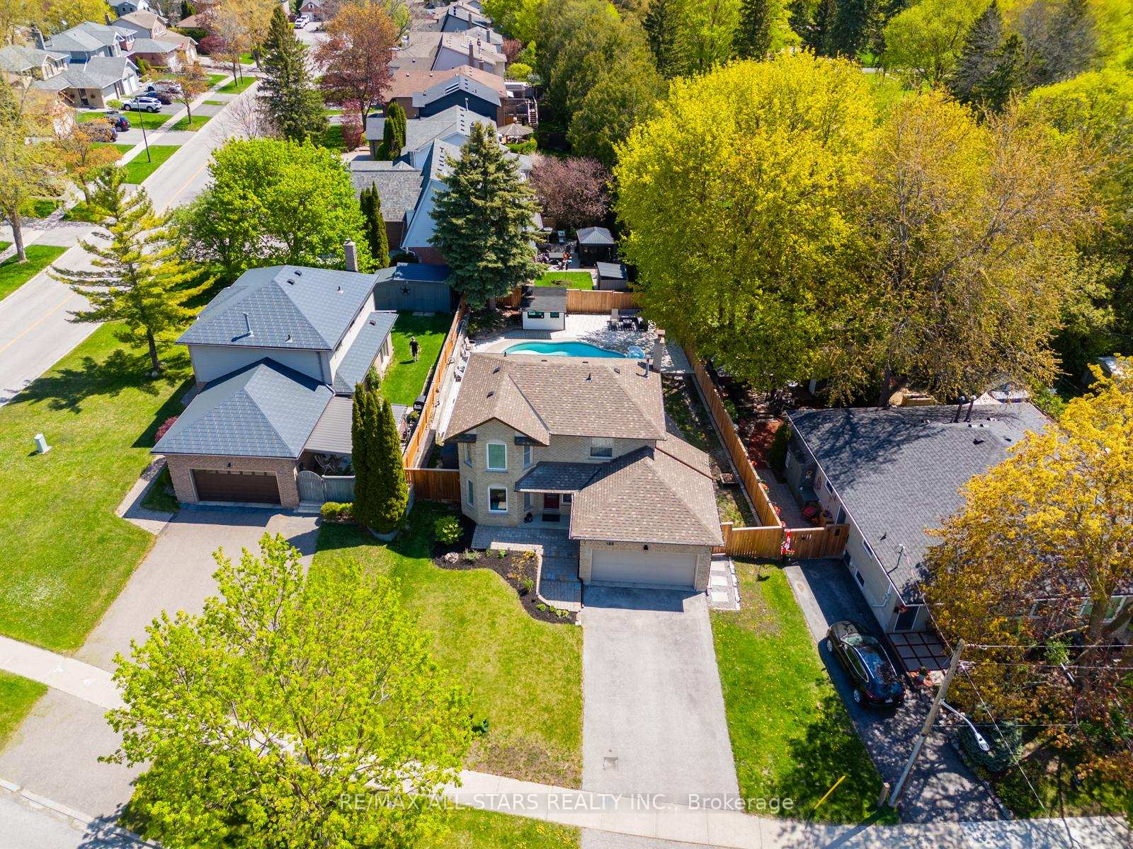 Photo 1 of 155 Willow Lane, Newmarket, Bristol-London — HOMEH