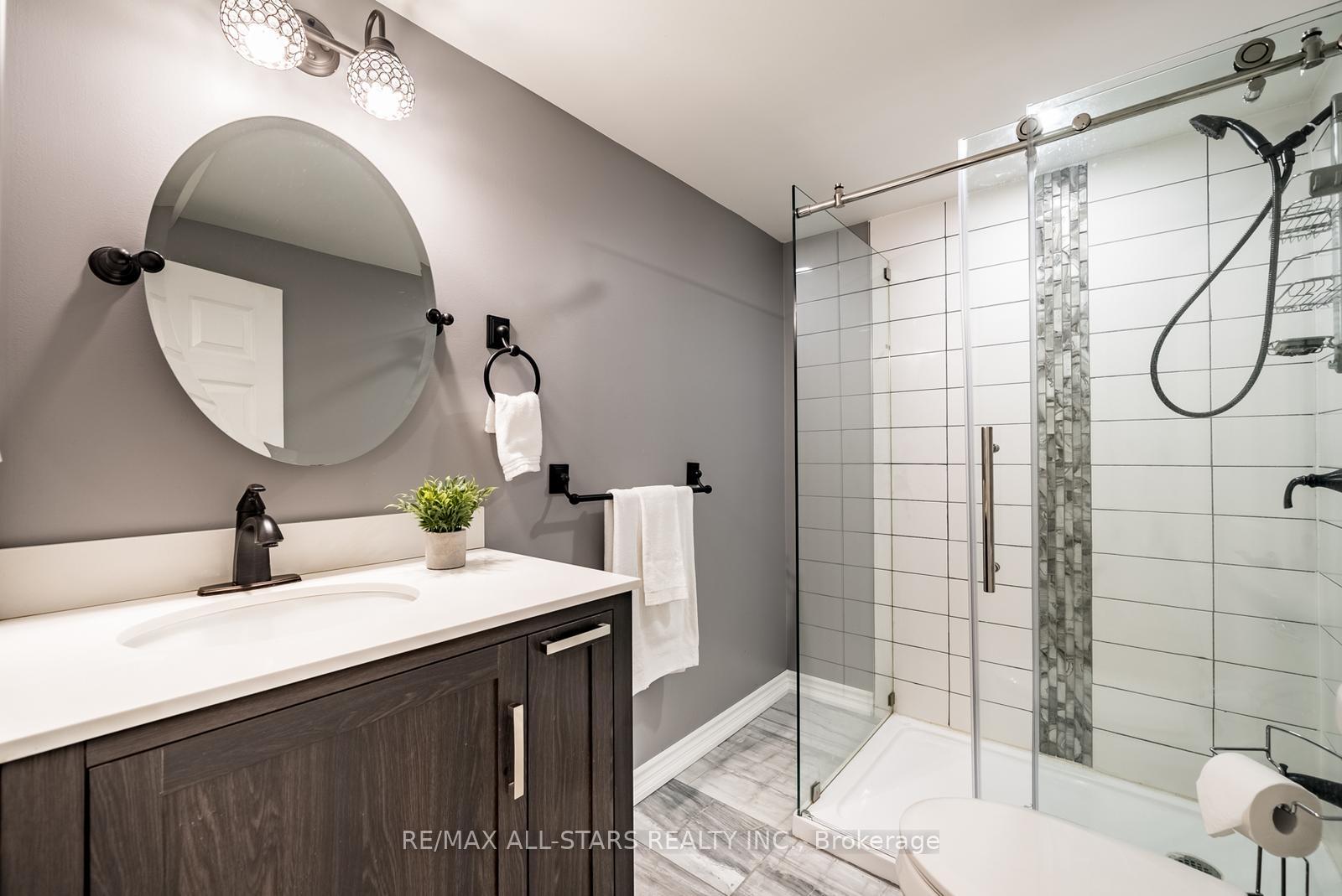 Photo 31 of 155 Willow Lane, Newmarket, Bristol-London — HOMEH