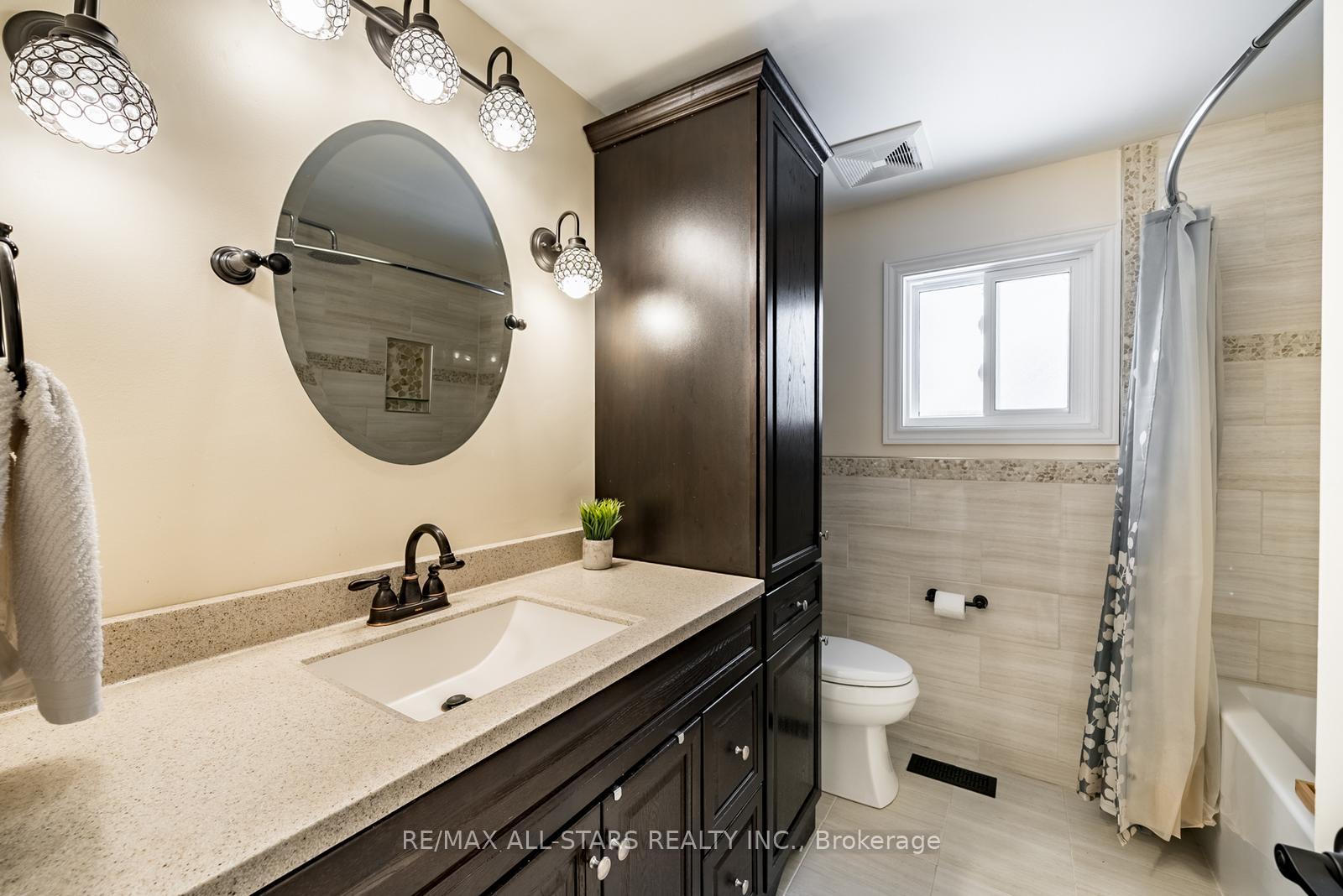 Photo 33 of 155 Willow Lane, Newmarket, Bristol-London — HOMEH