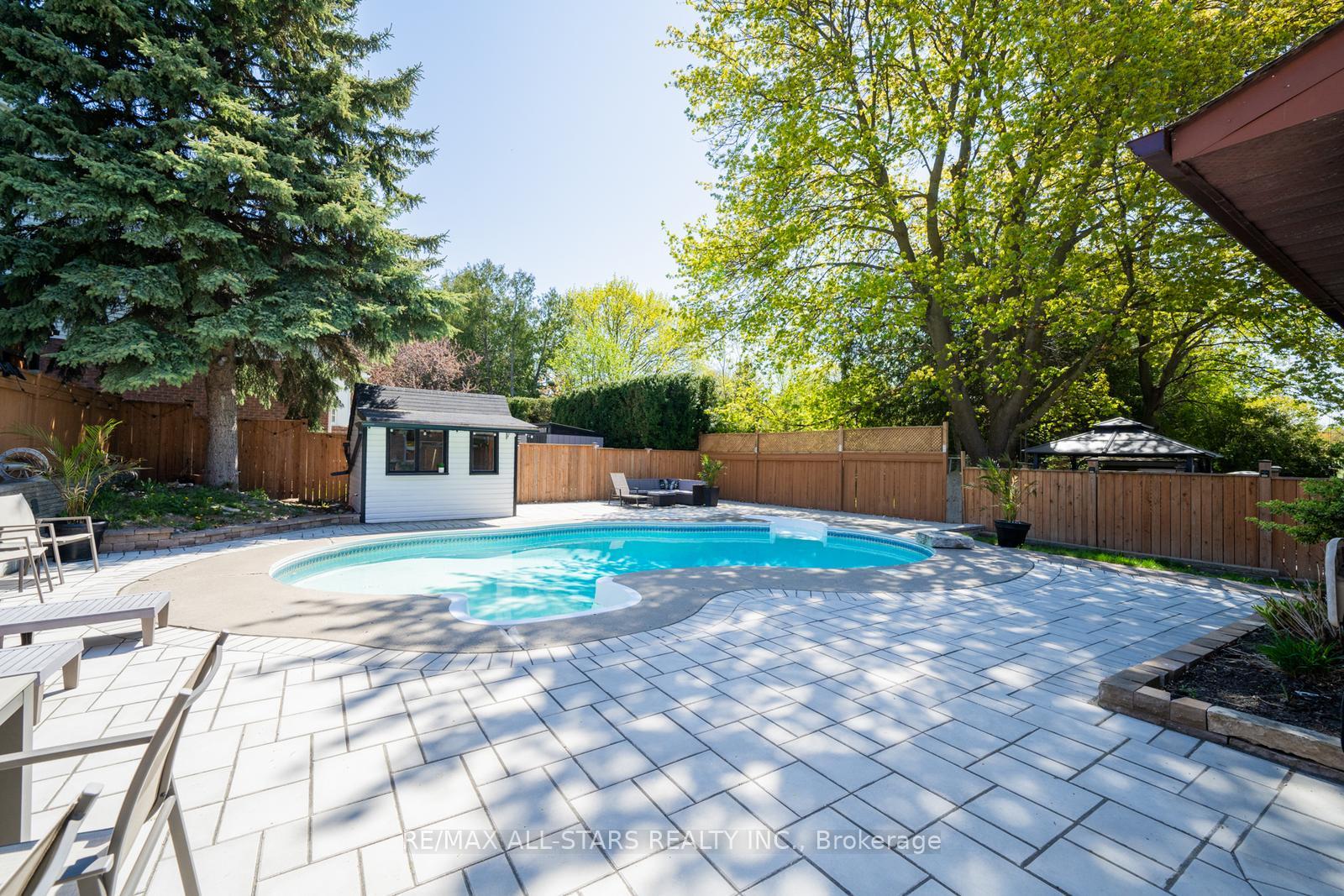 Photo 39 of 155 Willow Lane, Newmarket, Bristol-London — HOMEH