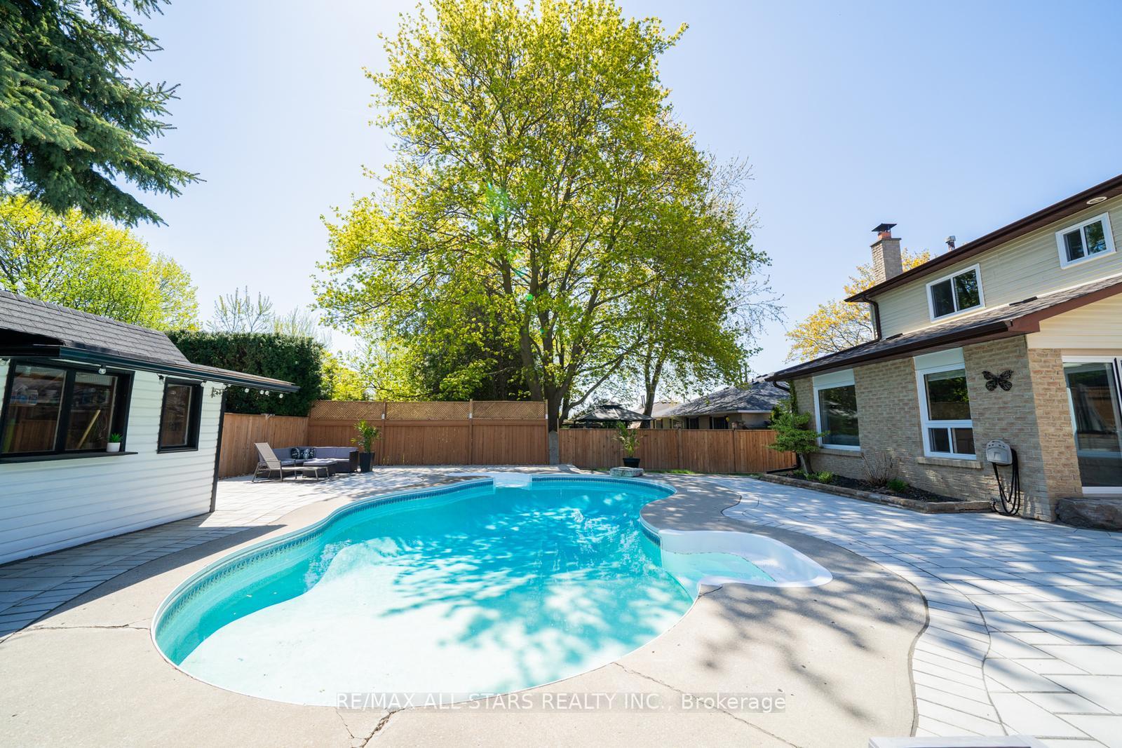 Photo 42 of 155 Willow Lane, Newmarket, Bristol-London — HOMEH