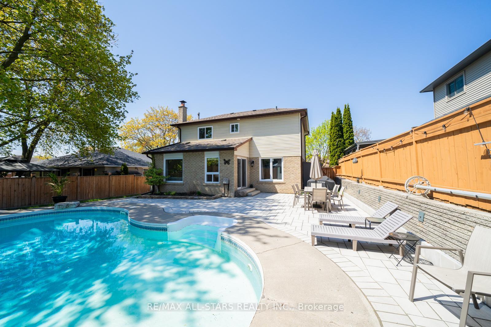 Photo 43 of 155 Willow Lane, Newmarket, Bristol-London — HOMEH