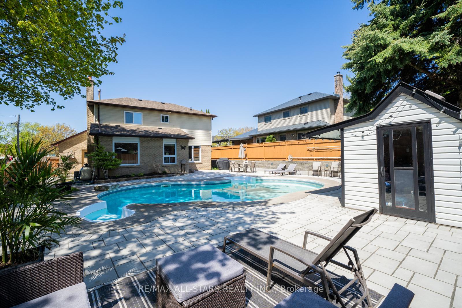 Photo 45 of 155 Willow Lane, Newmarket, Bristol-London — HOMEH