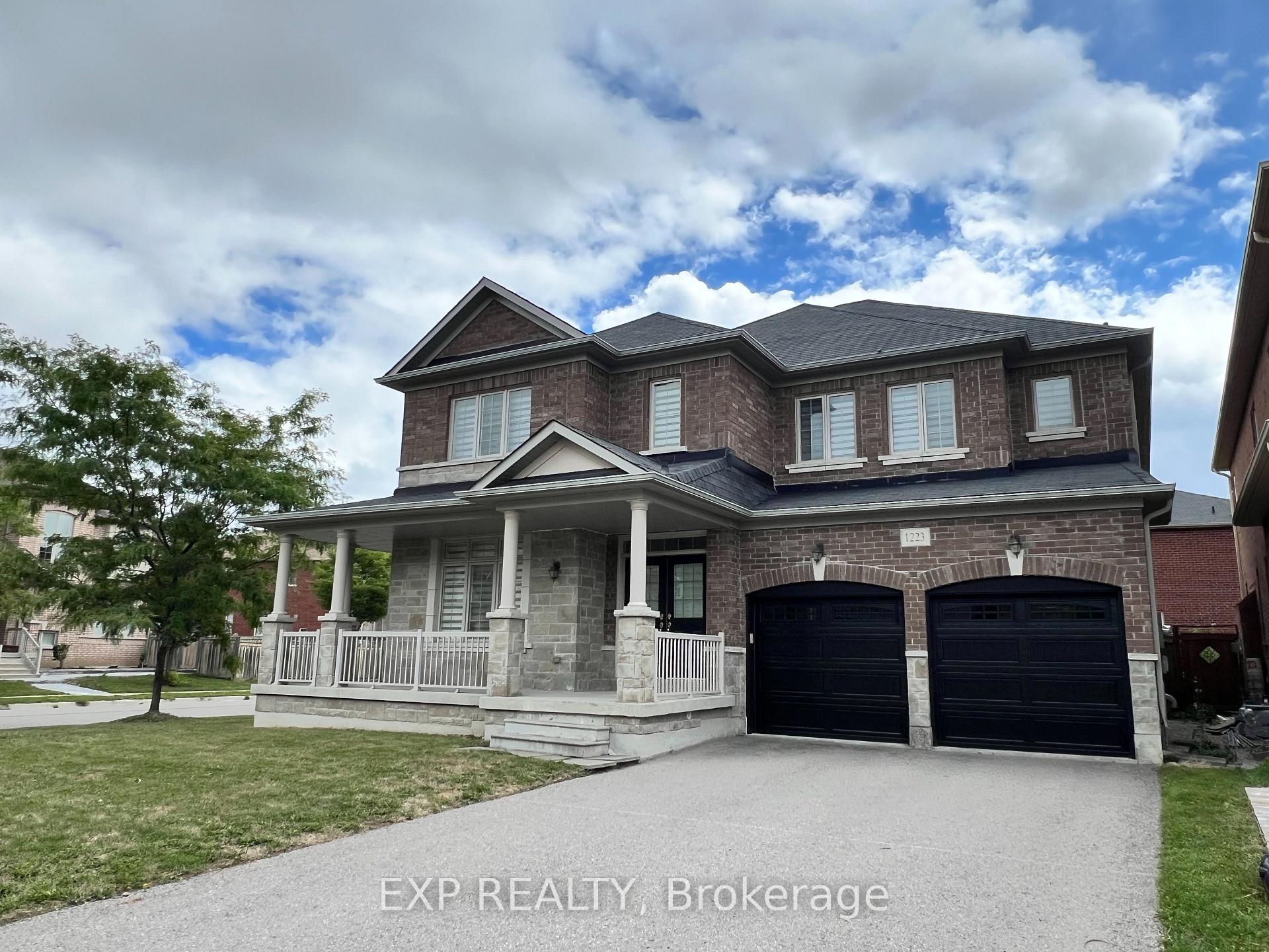 Photo 1 of 1223 Atkins Drive, Newmarket, Stonehaven-Wyndham — HOMEH