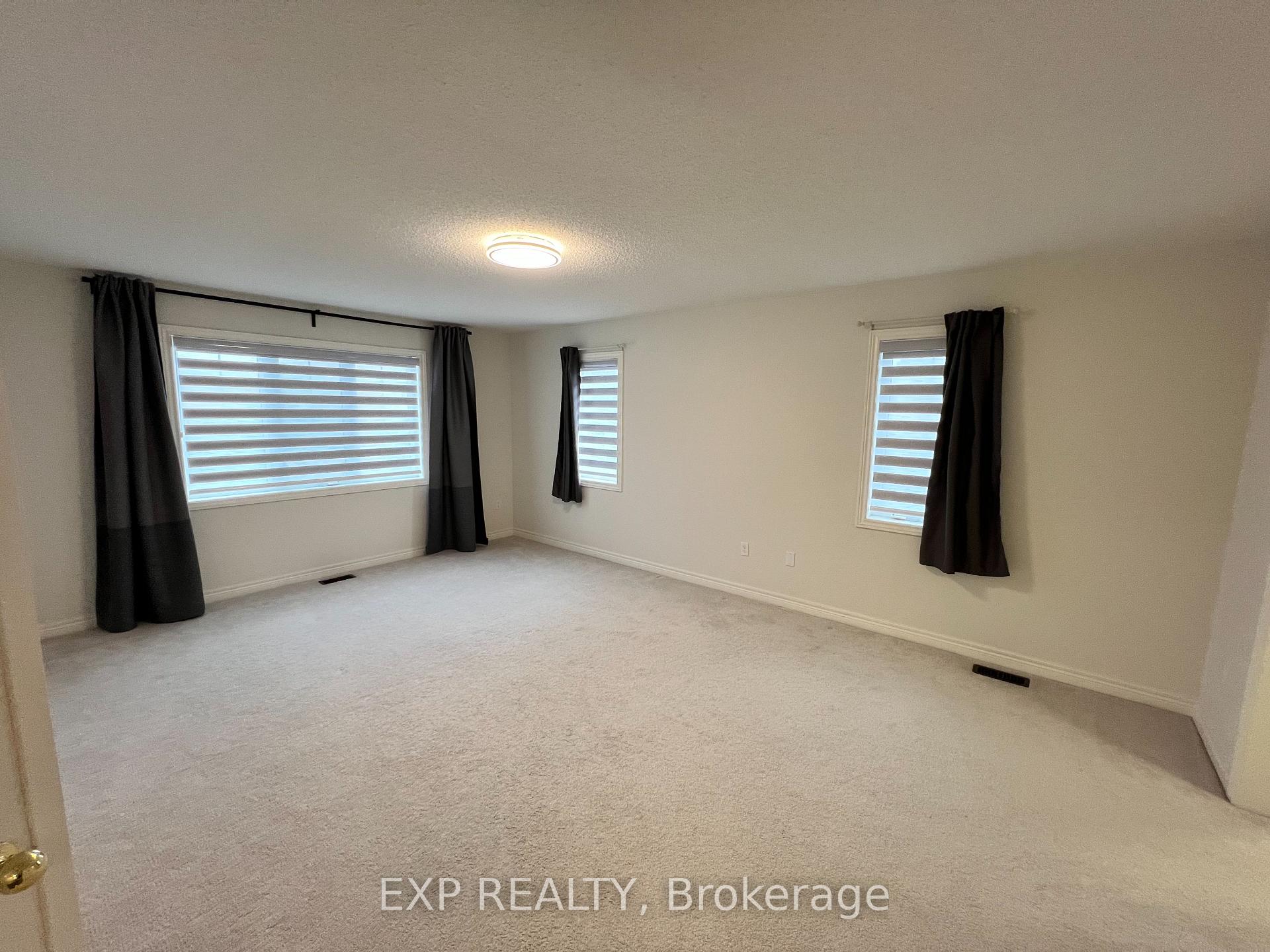 Photo 17 of 1223 Atkins Drive, Newmarket, Stonehaven-Wyndham — HOMEH