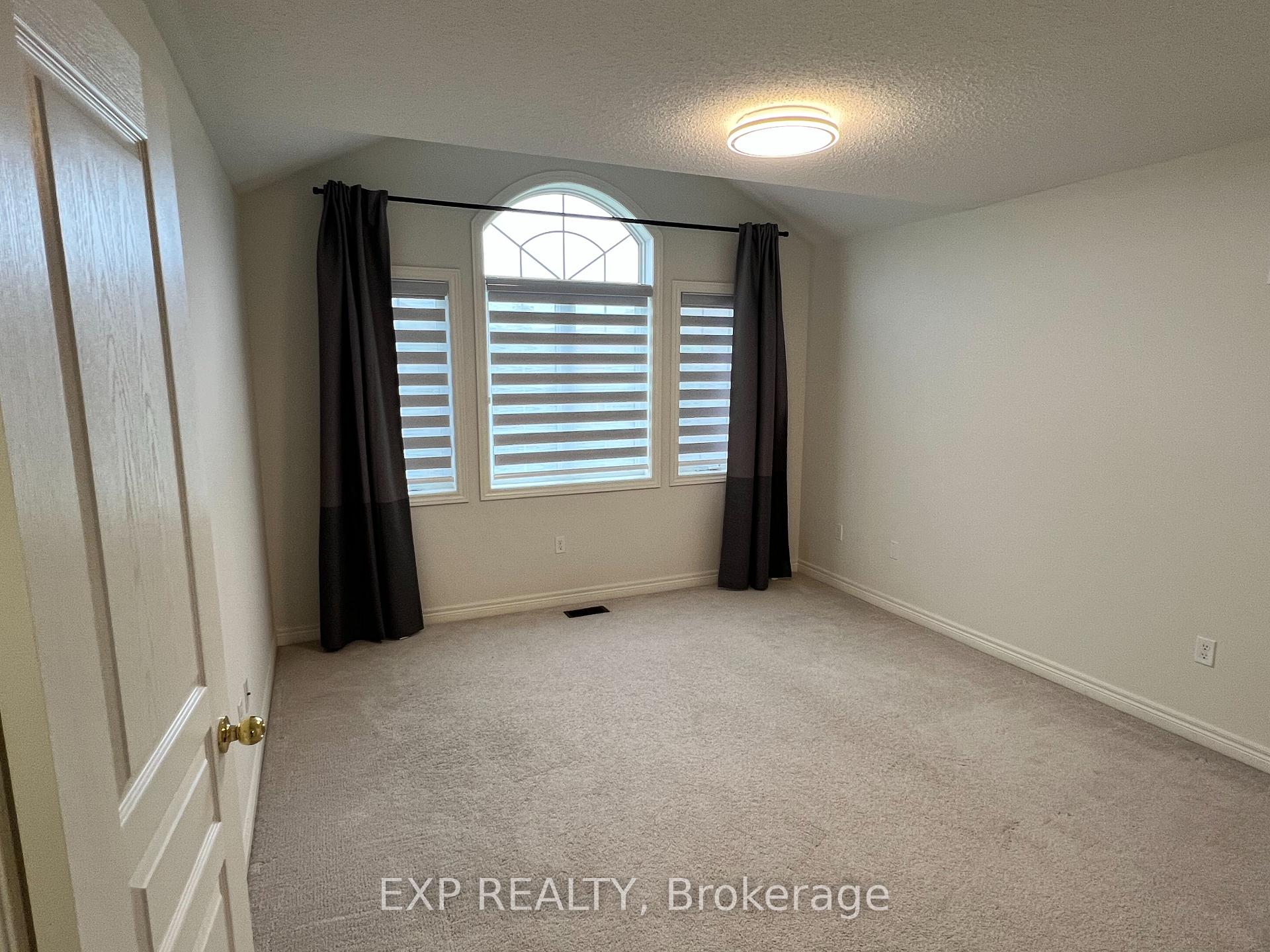 Photo 19 of 1223 Atkins Drive, Newmarket, Stonehaven-Wyndham — HOMEH