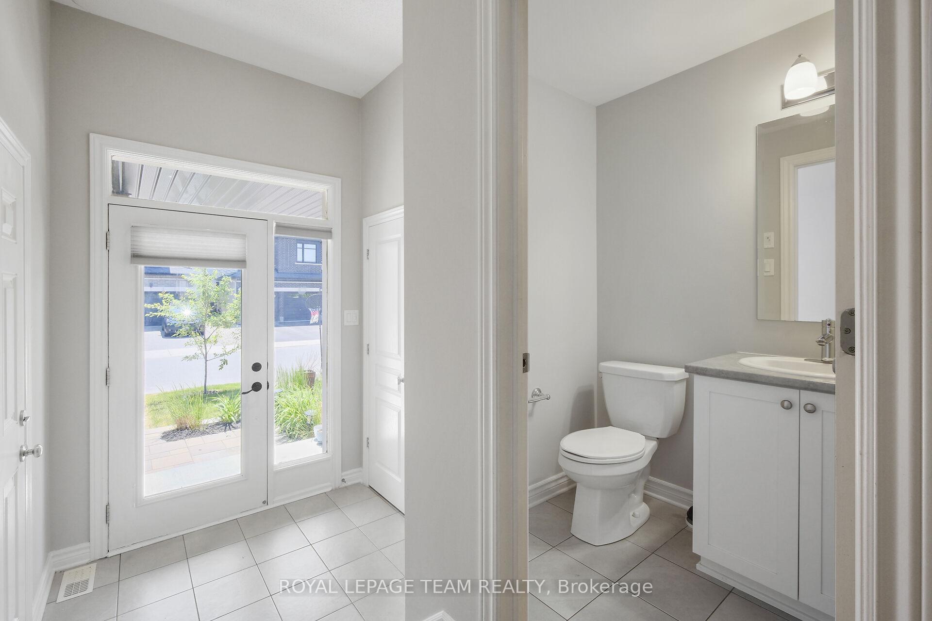 Photo 4 of 273 Shinleaf Crescent, Ottawa, Mer Bleue/Bradley Estates/Anderson Park — HOMEH