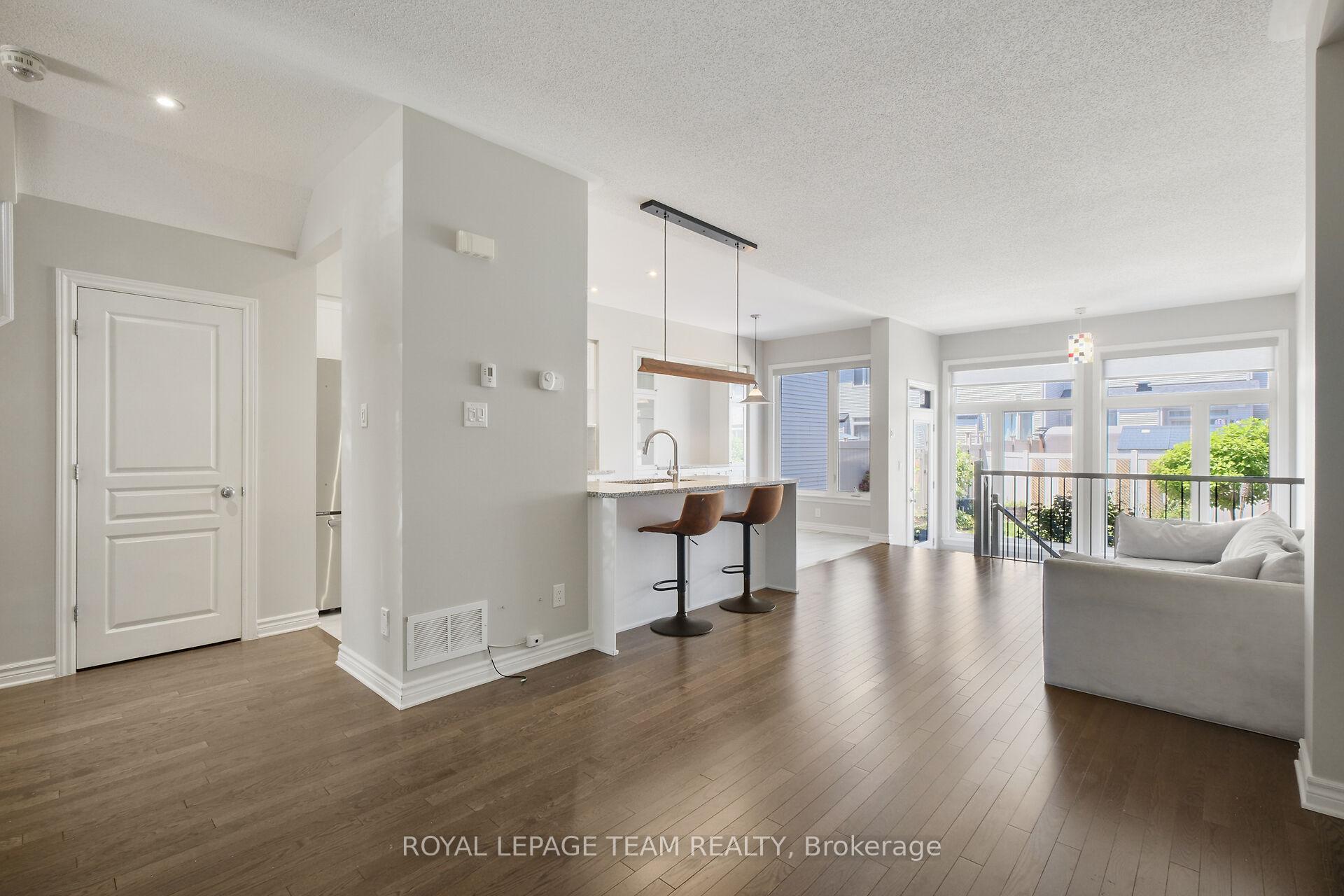 Photo 19 of 273 Shinleaf Crescent, Ottawa, Mer Bleue/Bradley Estates/Anderson Park — HOMEH