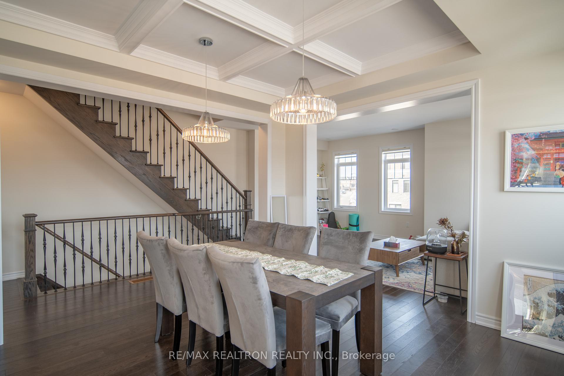 Photo 9 of 55 George Peach Drive, Markham, Victoria Square — HOMEH