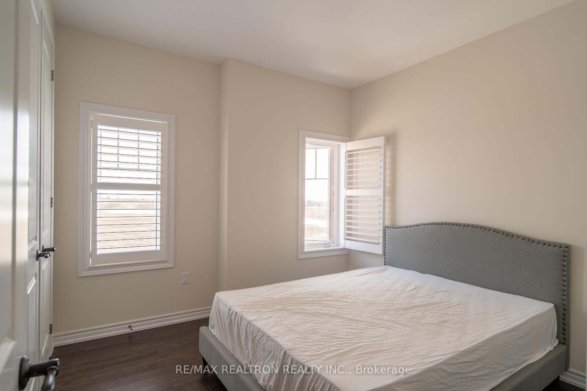 Photo 18 of 55 George Peach Drive, Markham, Victoria Square — HOMEH