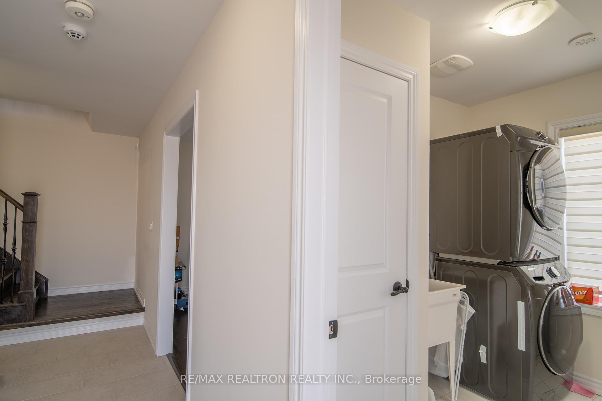 Photo 24 of 55 George Peach Drive, Markham, Victoria Square — HOMEH