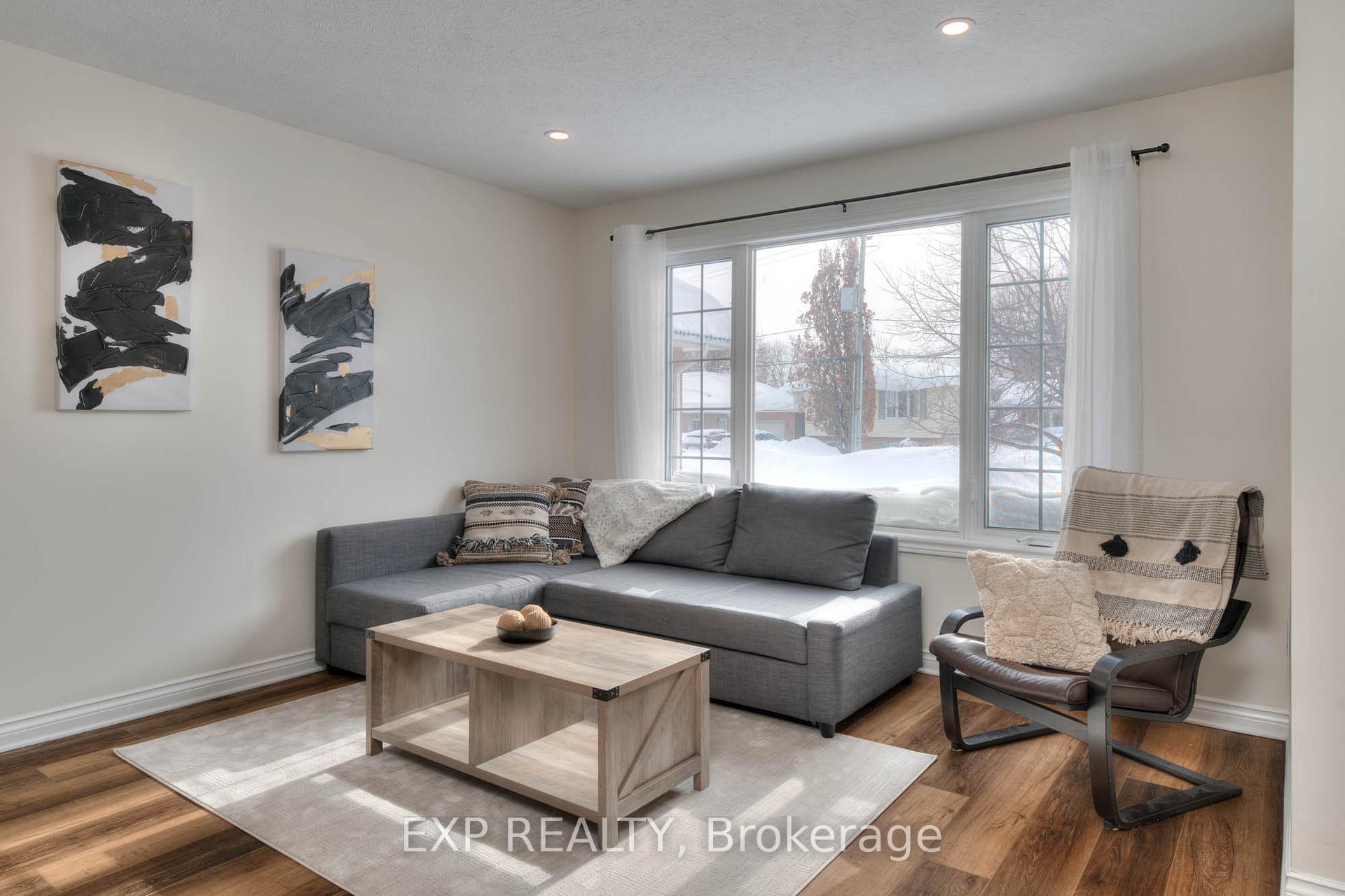 Photo 9 of 755 Edgar Street W, North Perth, Listowel — HOMEH
