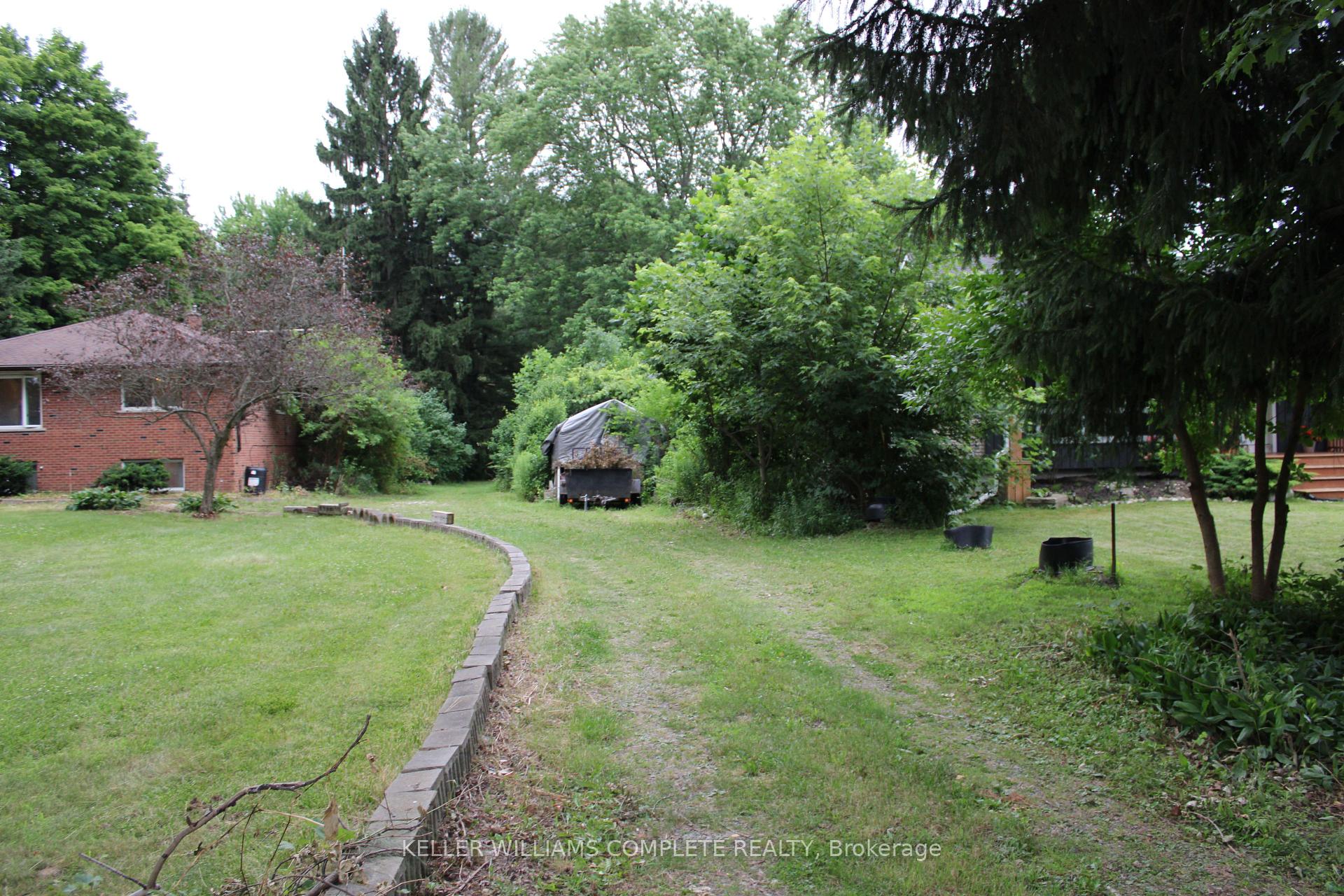 Photo 3 of 148 Merritt Road, Pelham, Fonthill — HOMEH