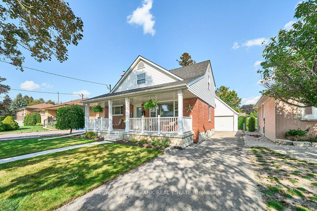 Photo 2 of 483 Nipigon Street, Oshawa, McLaughlin — HOMEH