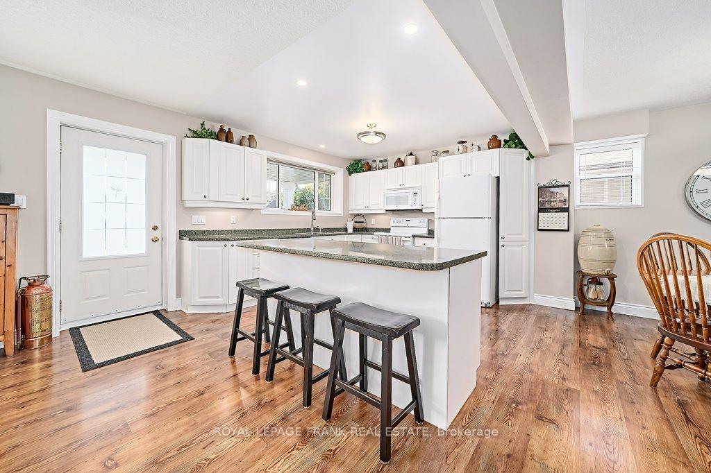 Photo 7 of 483 Nipigon Street, Oshawa, McLaughlin — HOMEH