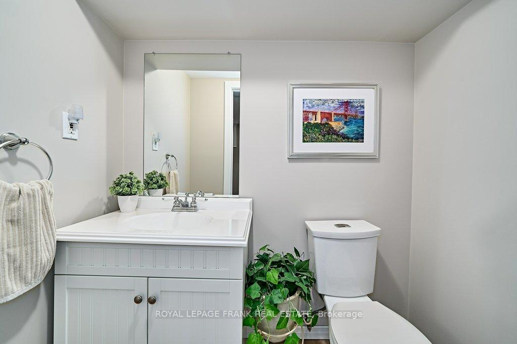 Photo 22 of 483 Nipigon Street, Oshawa, McLaughlin — HOMEH