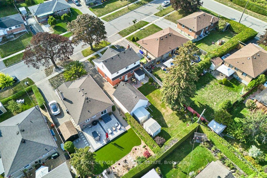 Photo 31 of 483 Nipigon Street, Oshawa, McLaughlin — HOMEH