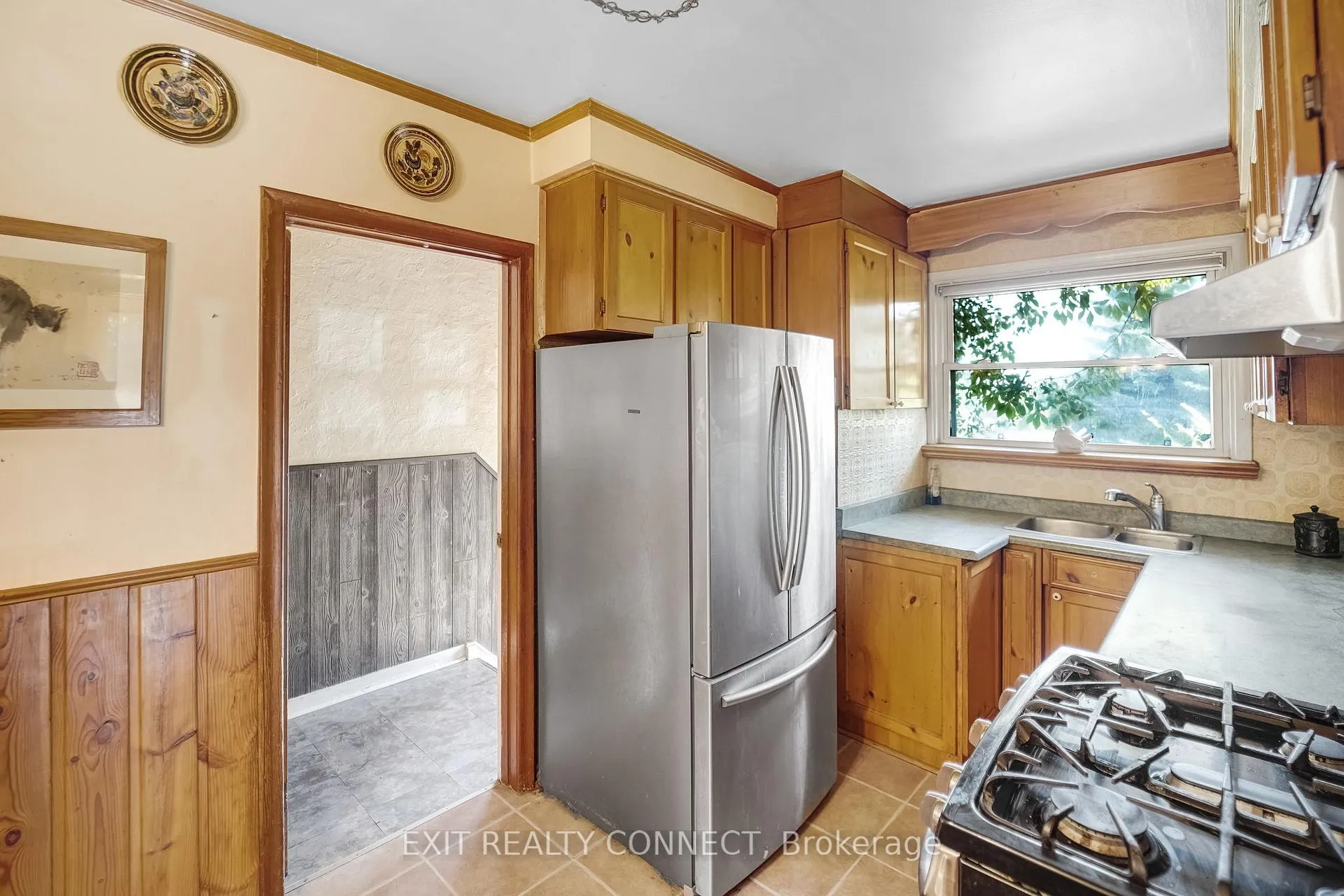 Photo 7 of 398 Third Line, Oakville, West — HOMEH