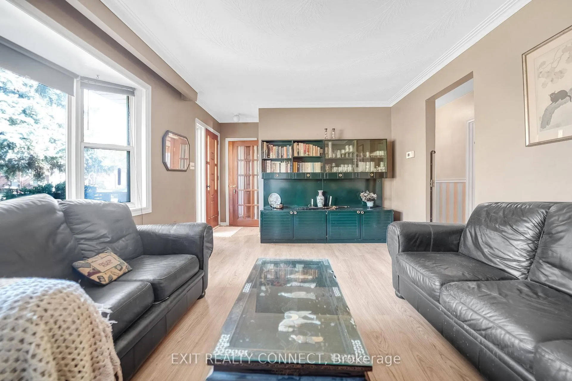Photo 11 of 398 Third Line, Oakville, West — HOMEH