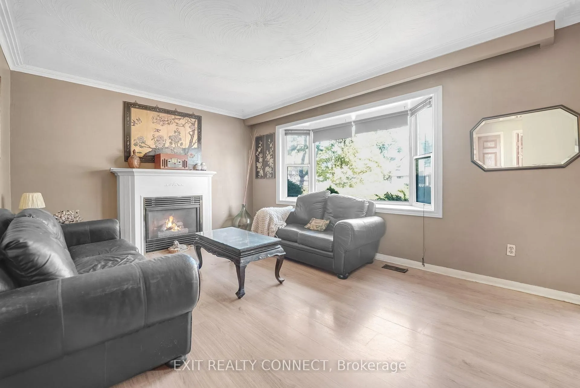 Photo 12 of 398 Third Line, Oakville, West — HOMEH