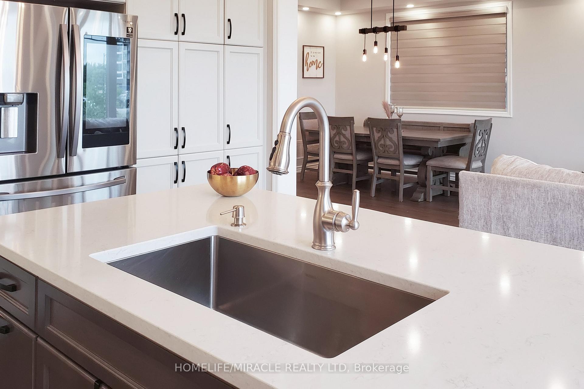 Photo 15 of 119 Yates Drive, Milton, Cobban — HOMEH