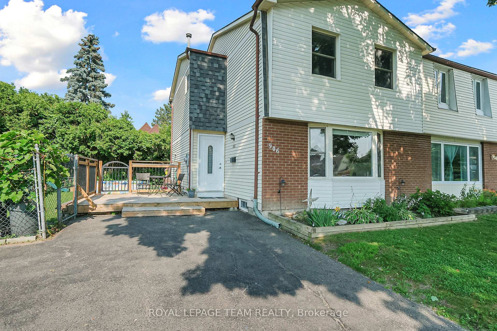 Photo 3 of 906 Borland Drive, Ottawa, Chatelaine Village — HOMEH