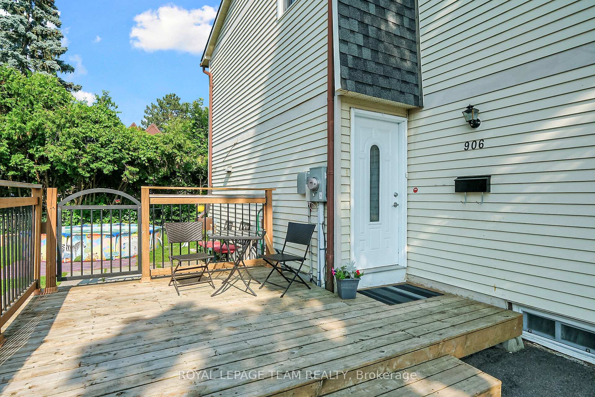 Photo 5 of 906 Borland Drive, Ottawa, Chatelaine Village — HOMEH