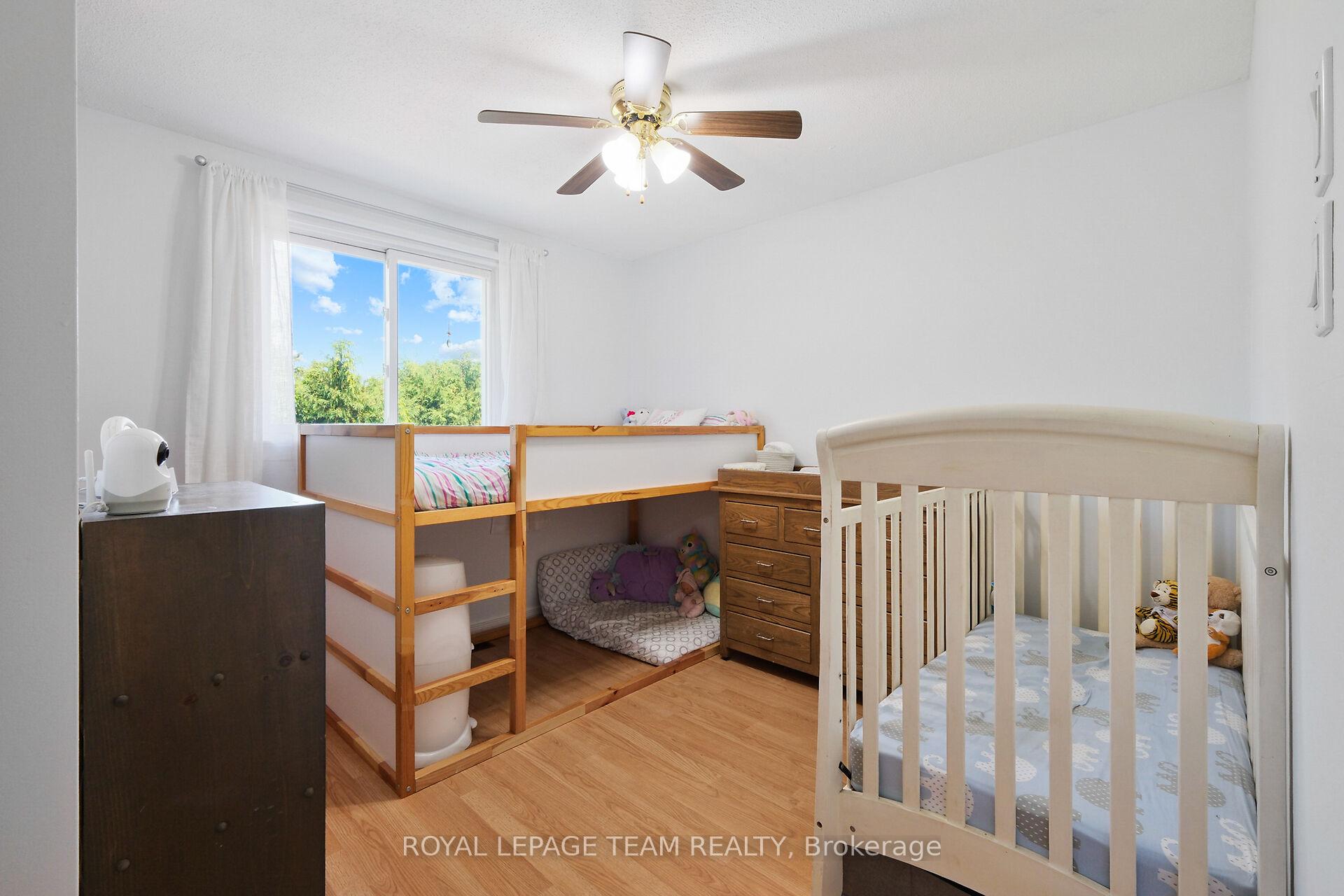 Photo 23 of 906 Borland Drive, Ottawa, Chatelaine Village — HOMEH