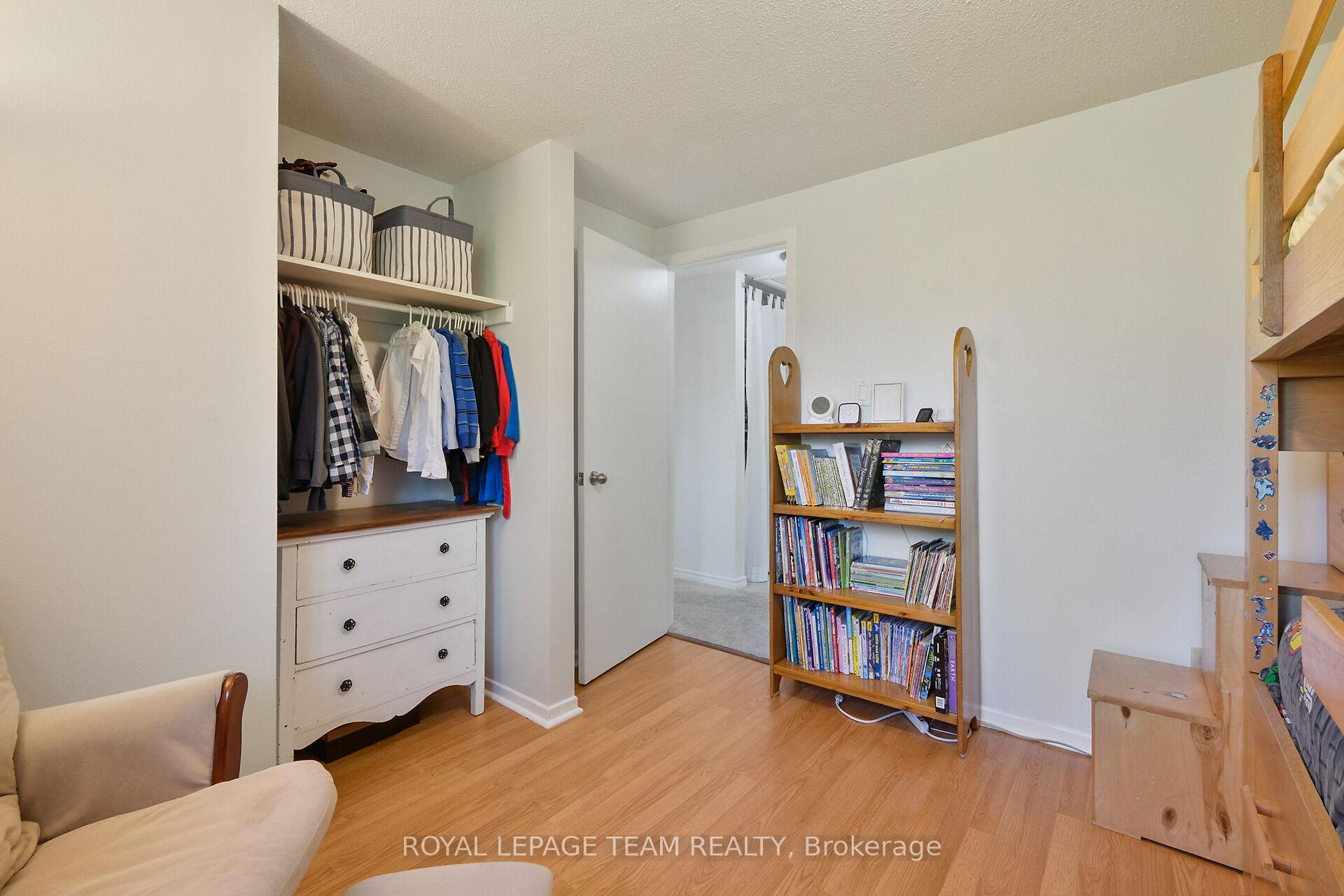 Photo 25 of 906 Borland Drive, Ottawa, Chatelaine Village — HOMEH