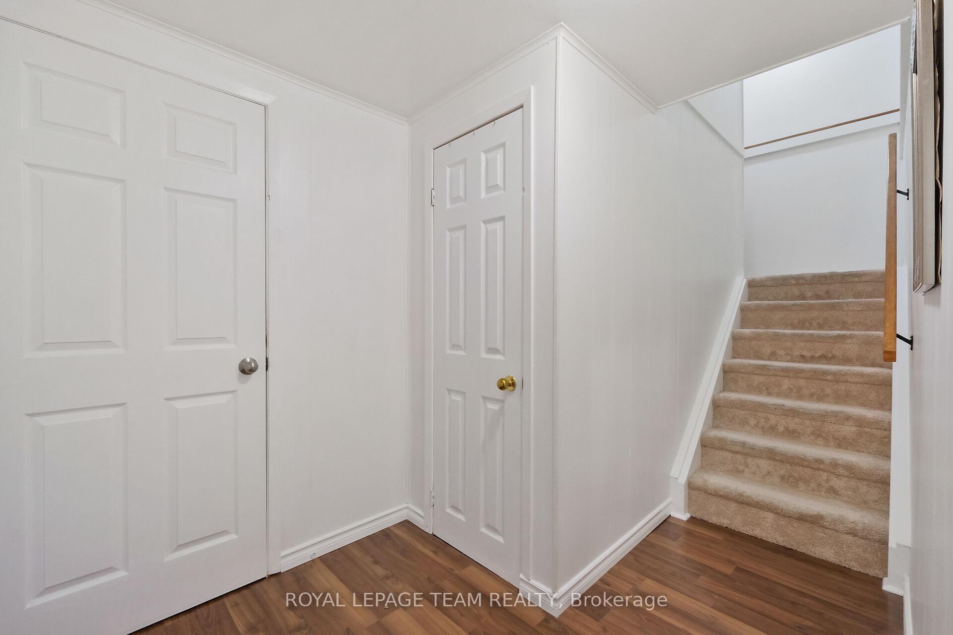 Photo 29 of 906 Borland Drive, Ottawa, Chatelaine Village — HOMEH