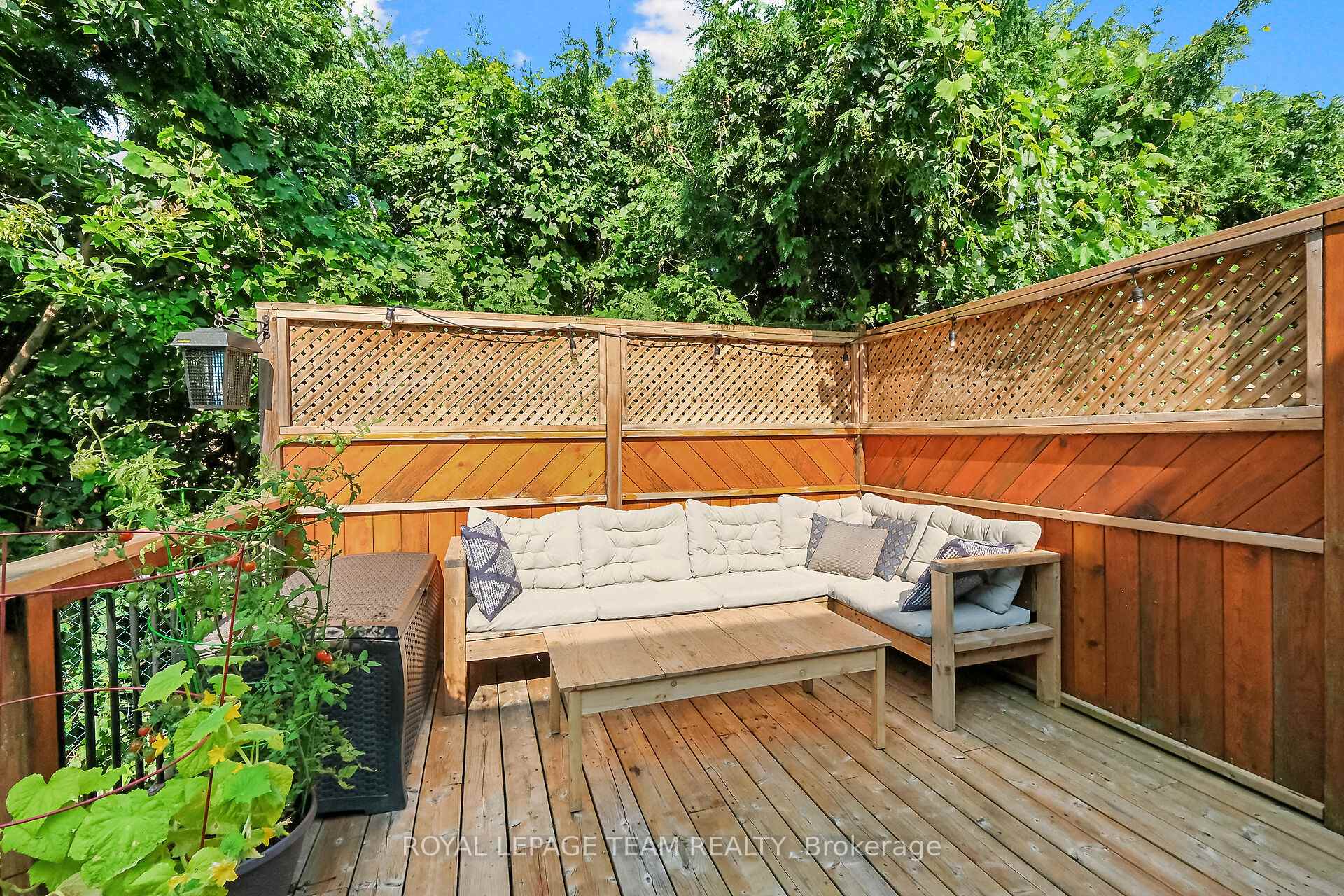 Photo 38 of 906 Borland Drive, Ottawa, Chatelaine Village — HOMEH