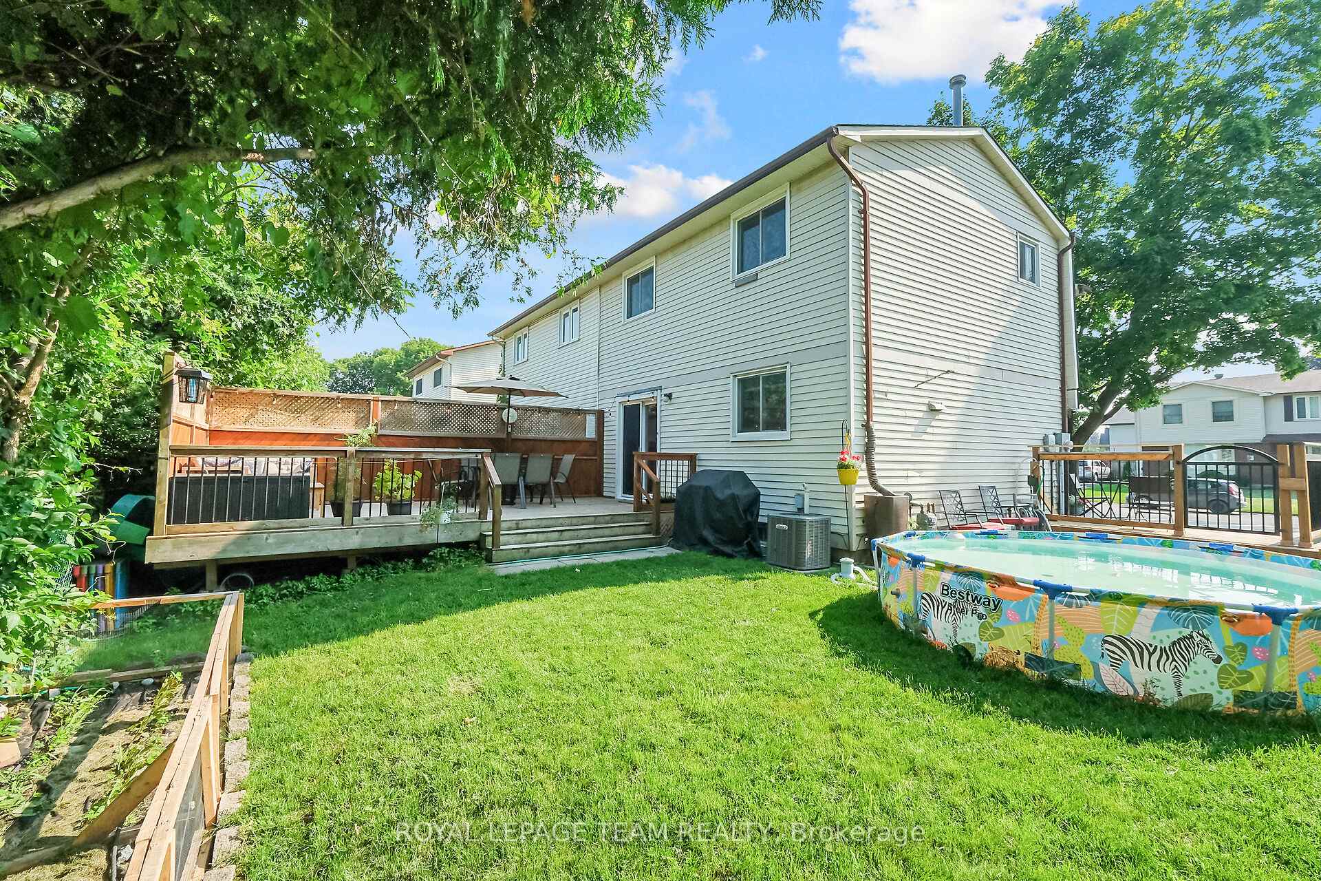 Photo 43 of 906 Borland Drive, Ottawa, Chatelaine Village — HOMEH